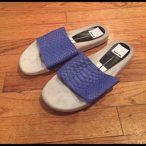 Dolce Vita Athletic Slide Sandal