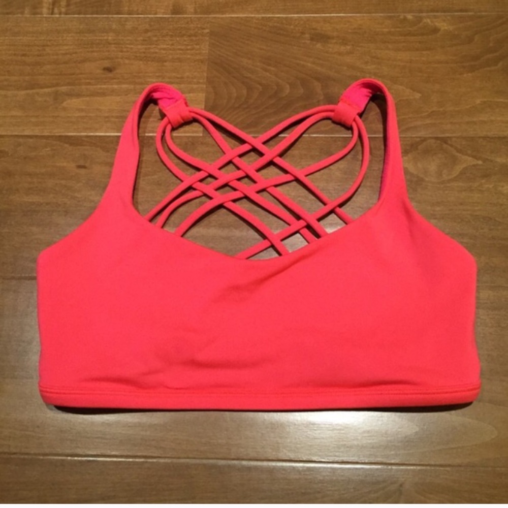 Lululemon free to be wild bra