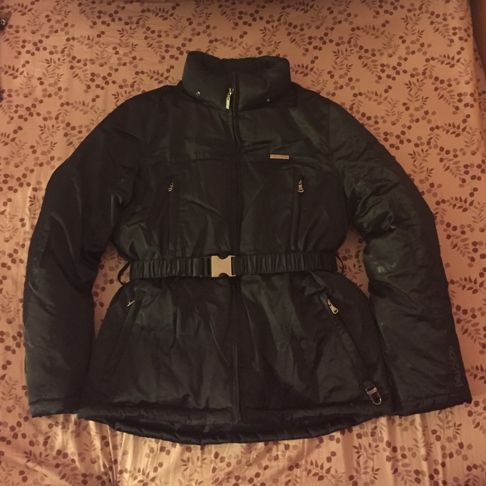 Black Eckored Jacket with a Buckle Belt