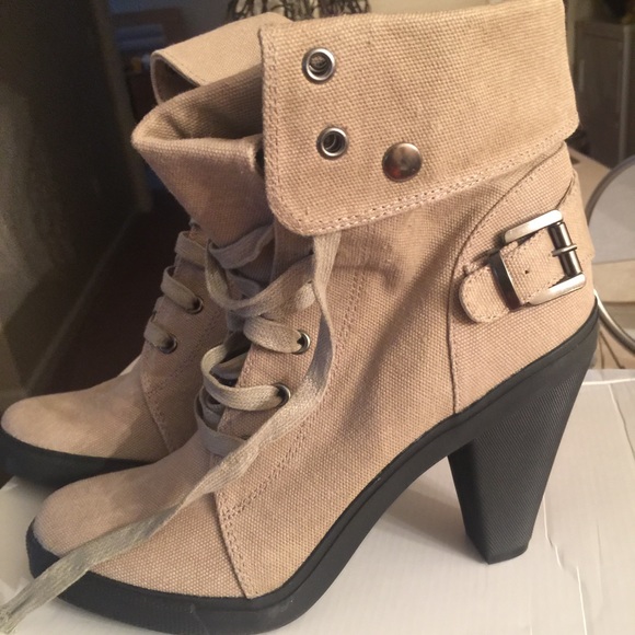 Beige - Picture 1 of 1