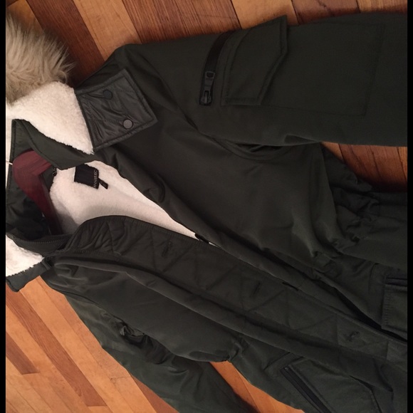 Banana Republic Winter jacket - Picture 3 of 4