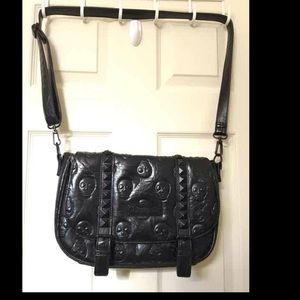 Loungefly embossed skull purse