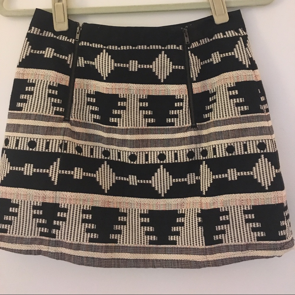 Aztec mini skirt