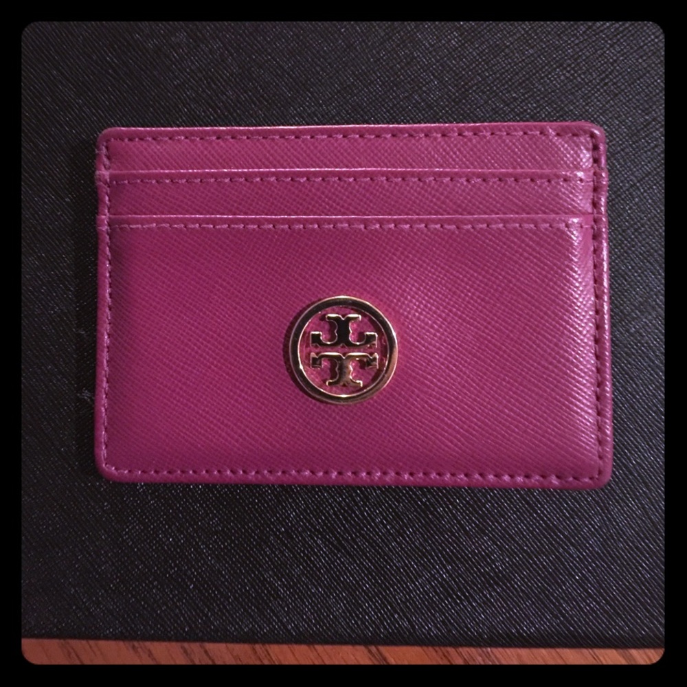 Sold out and rare!! Tory Burch slim card case