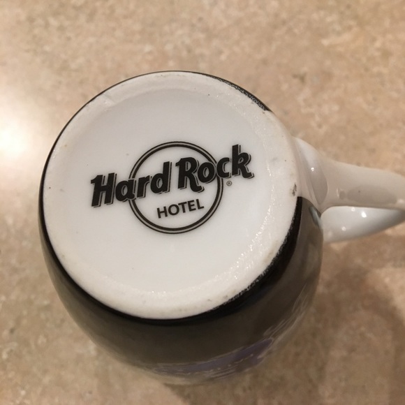 Hard Rock Cafe Hotel PATTAYA coffee Cup - Picture 3 of 4