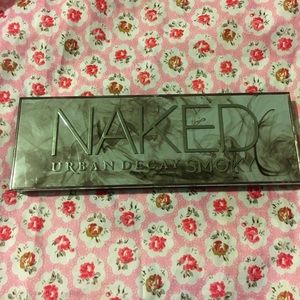 Urban Decay Naked Smokey Palette