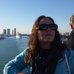 Meet your Posher, Dionne