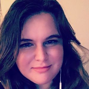Meet your Posher, Makayla