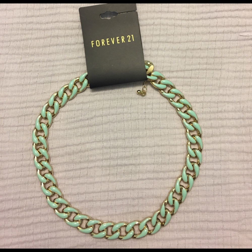 NWT Forever 21 Necklace