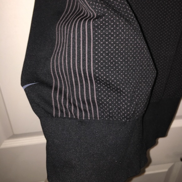 NWT Nike DRI-fit top, sz XS - Picture 3 of 5