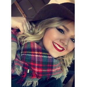 Meet your Posher, Ashlond