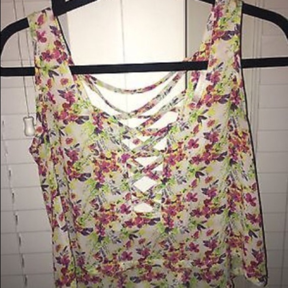 Millau crop top (LF stores)