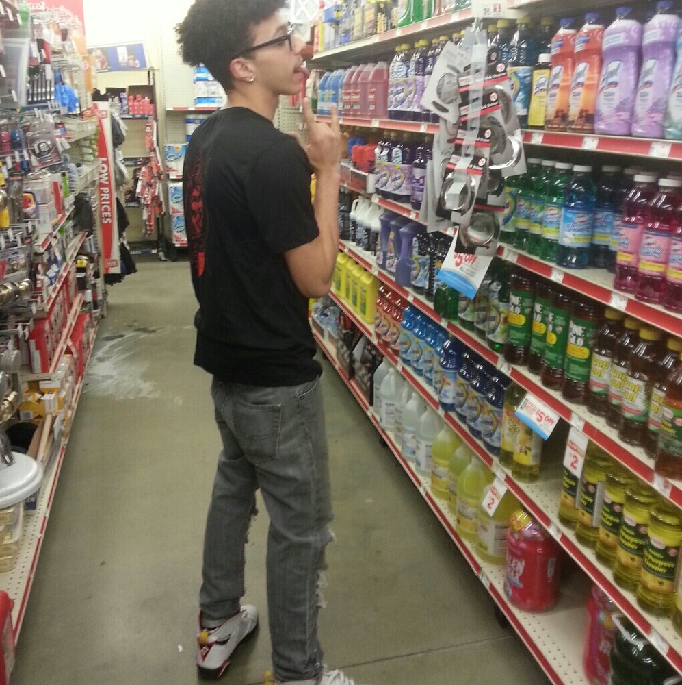 Meet your Posher, Julio