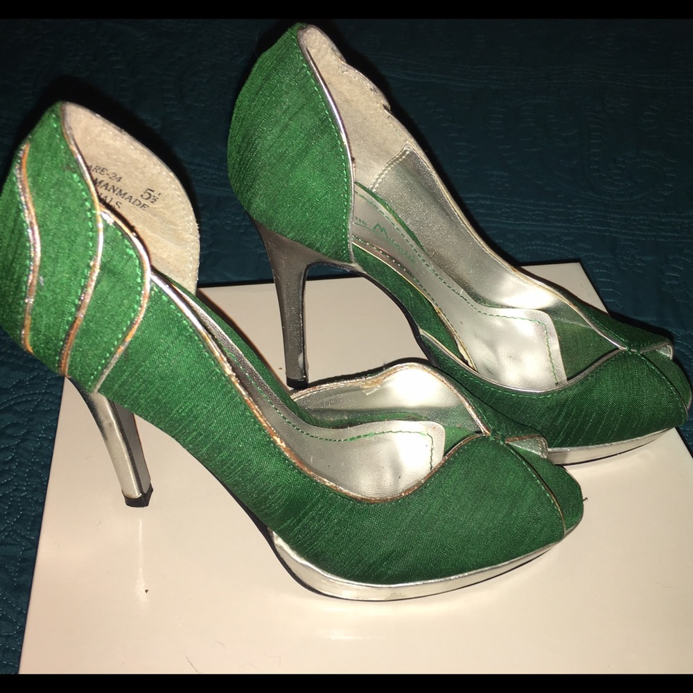 Anne Michell green dress pumps