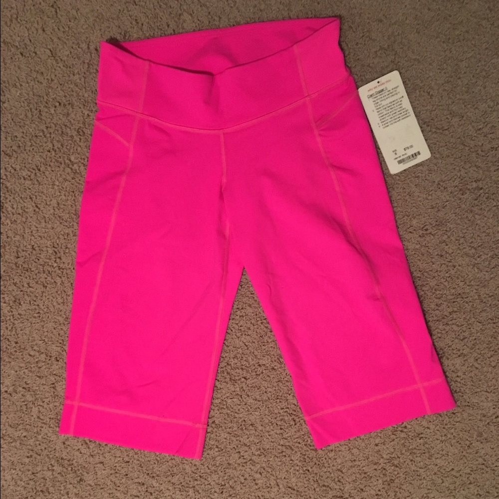 LuluLemon Clam Digger Pants