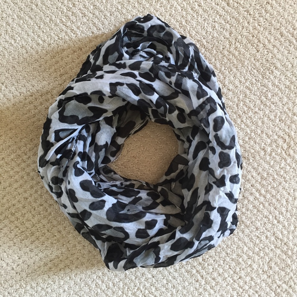 Snow leopard print infinity scarf