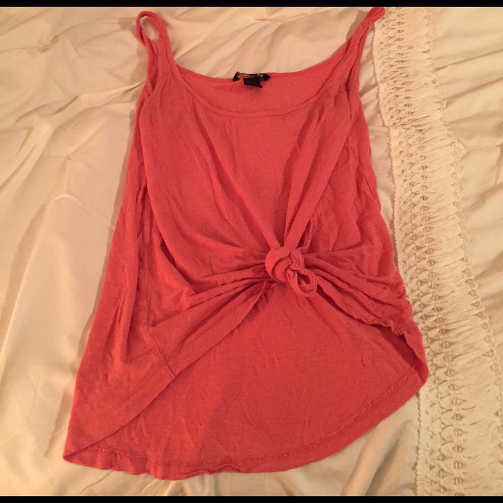 🚨Closing in 30 min🚨 ❤️H&M baggy Tank