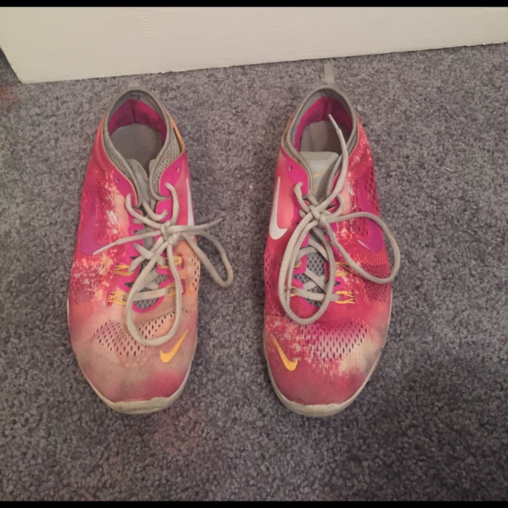 GUC galaxy Nikes