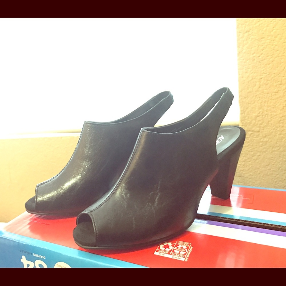 Black slingback Aerosoles
