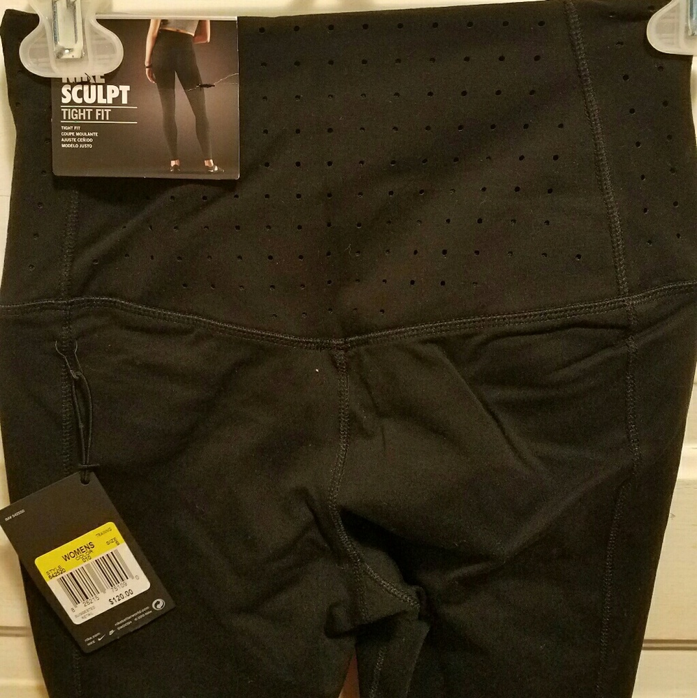 Nike sculpt tight fit leggings size S NWT