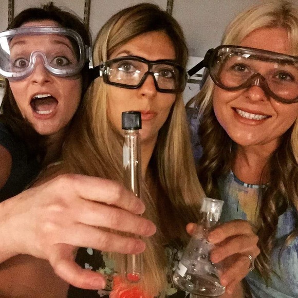 Meet your Posher, Lexi - Picture 3 of 6