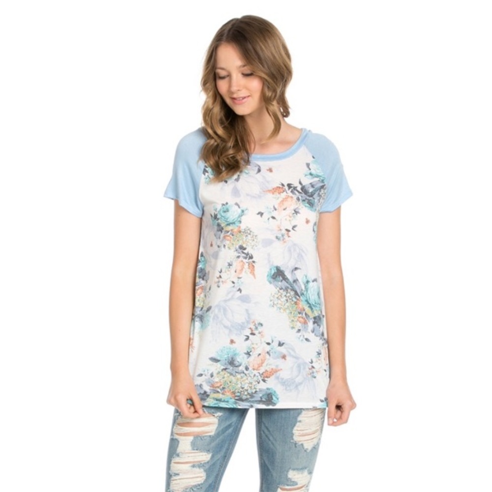 NWT Floral Print Raglan Top