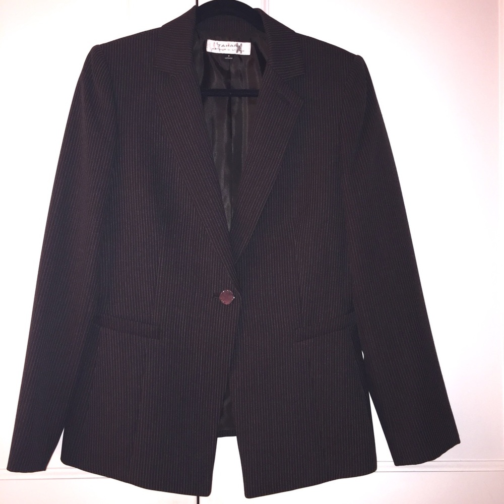 Tahiari brown with white stripe blazer