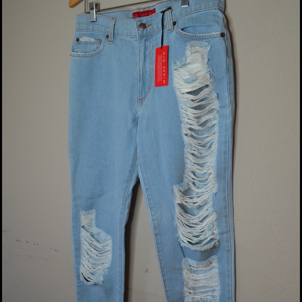 GJG Ripped Boyfriend Jeans