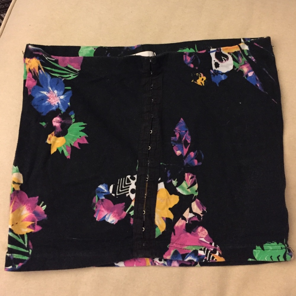 Volcom mini skirt
