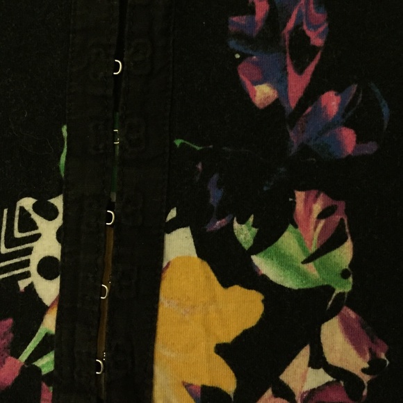 Volcom mini skirt - Picture 2 of 2