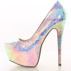 Platform snake skin iridescent shoes size 8