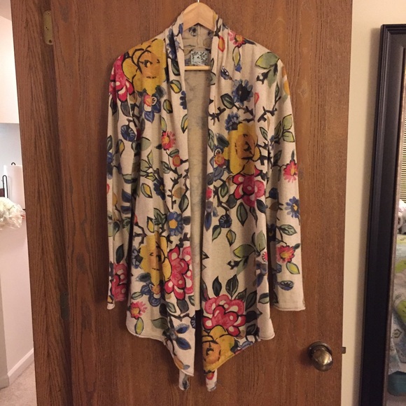 Anthropologie Sweaters - Anthropologie floral cardigan