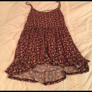 ❌sold on Ⓜ️❌ 🌟Floral open back dress