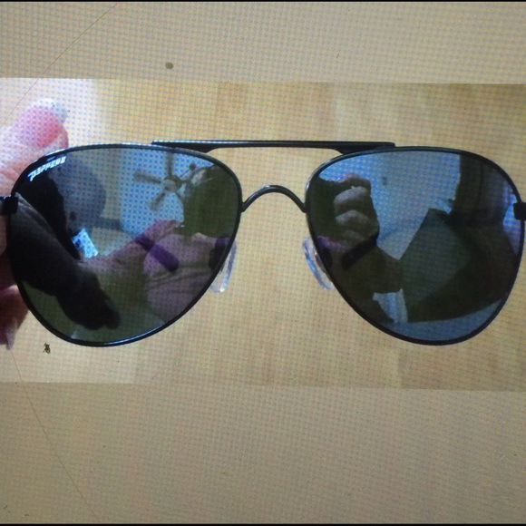 Peppers Spectrum Round Black Polarized Sunglasses main image 4