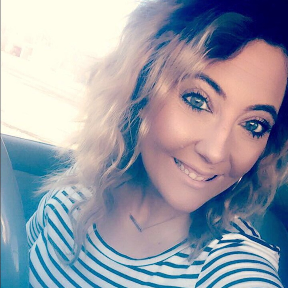 Meet your Posher, Whitney