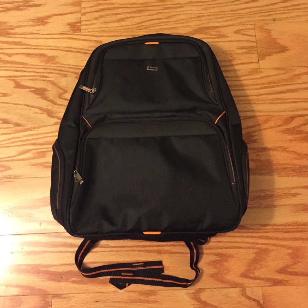 Solo Laptop Backpack Holds 17" Laptop Computer