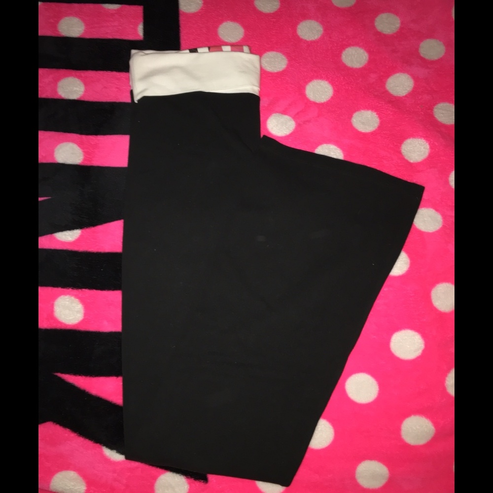 VS PINK ANGEL YOGA PANTS
