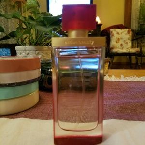 Elizabeth Arden Red Door Perfume