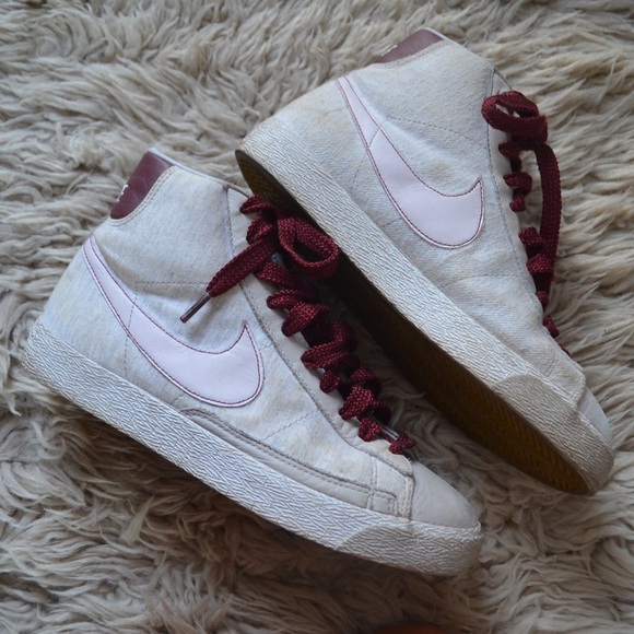 Nike Blazers - Picture 1 of 3