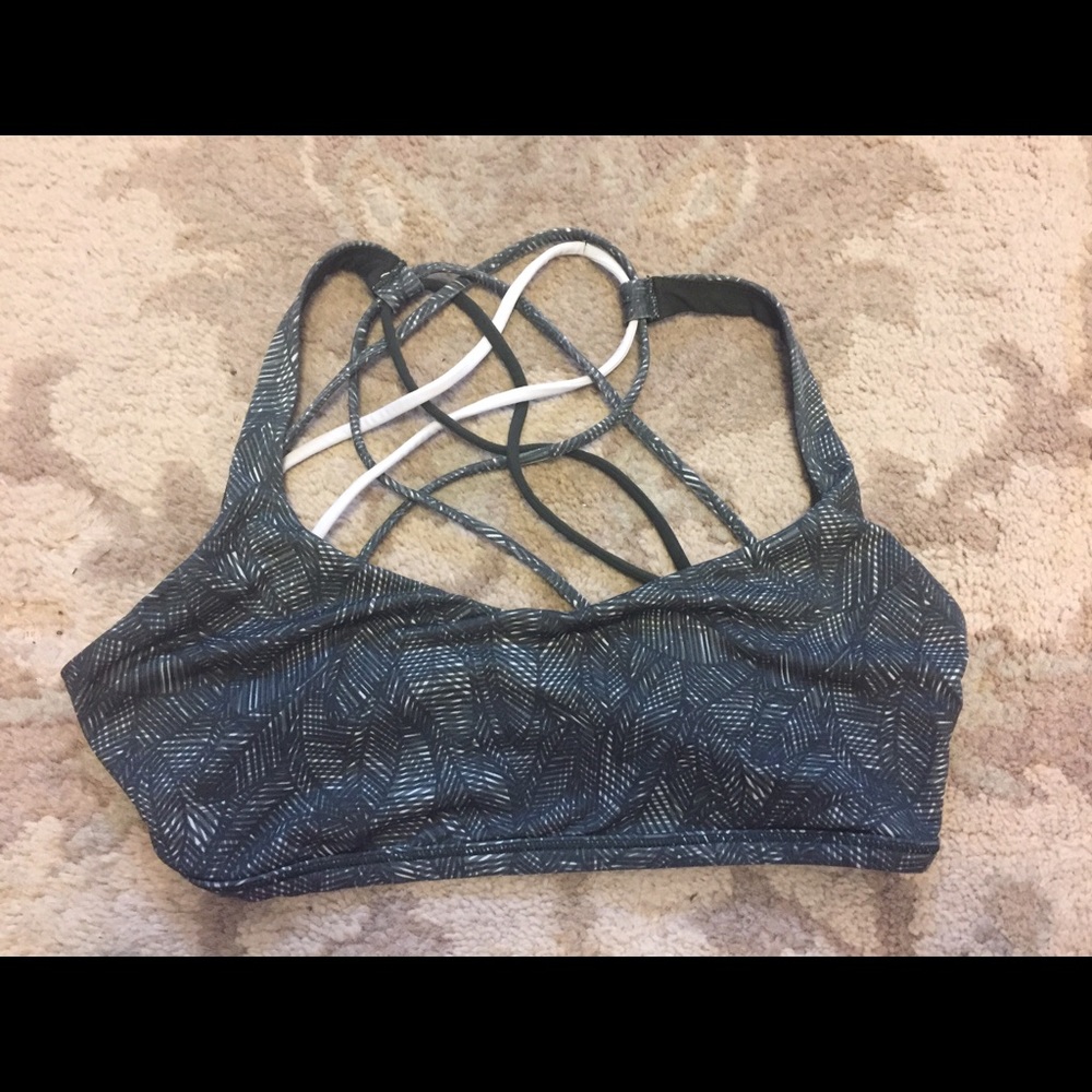 Lululemon Free to Be (Wild) Bra