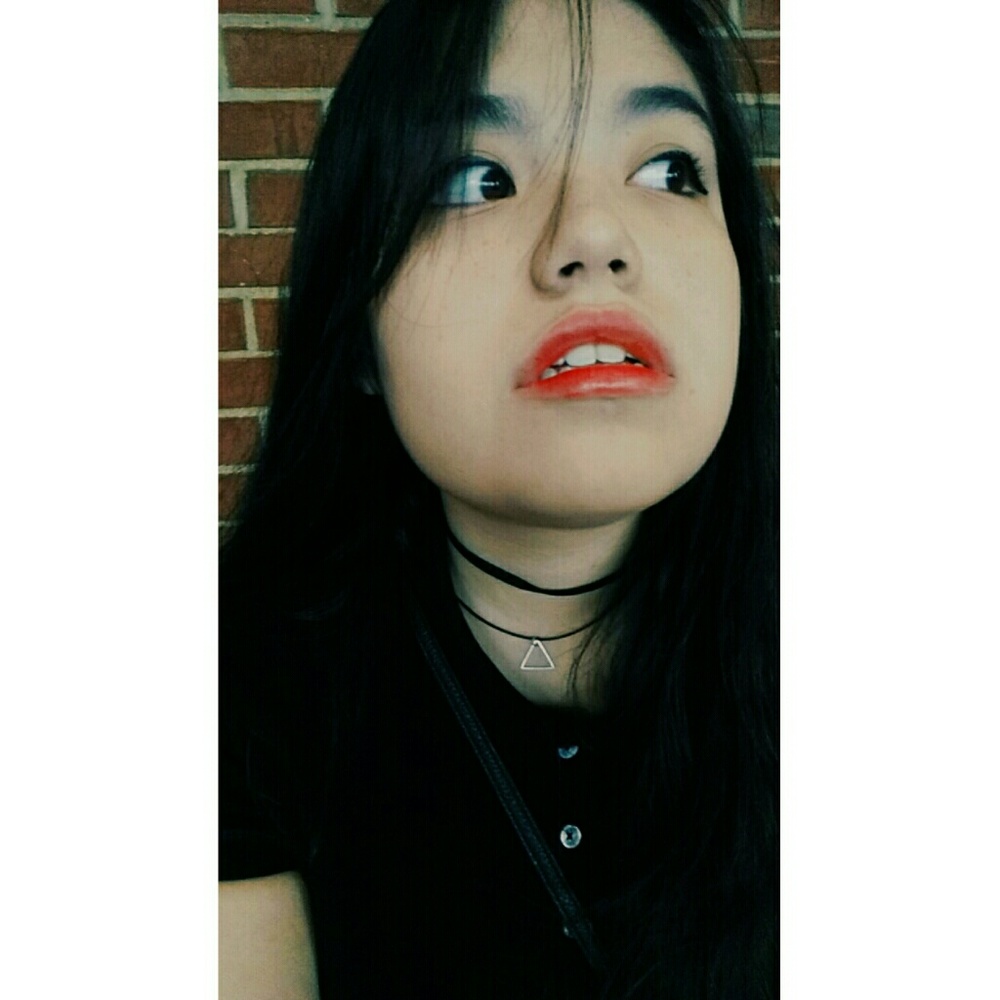 Meet your Posher, Alyss
