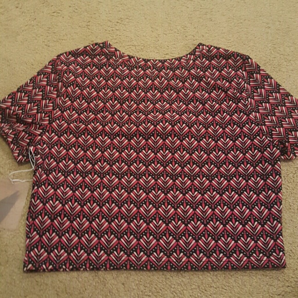 Pink crop top - Picture 2 of 3