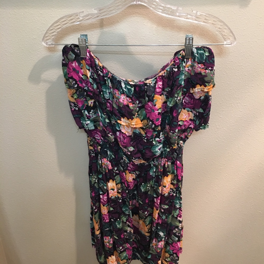Strapless flower dress! Bought in Australia