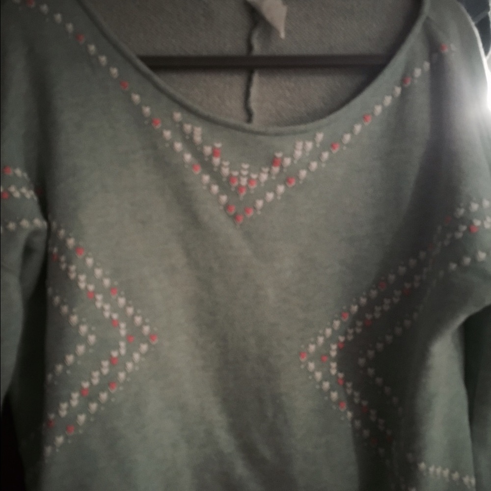 Sweatshirt