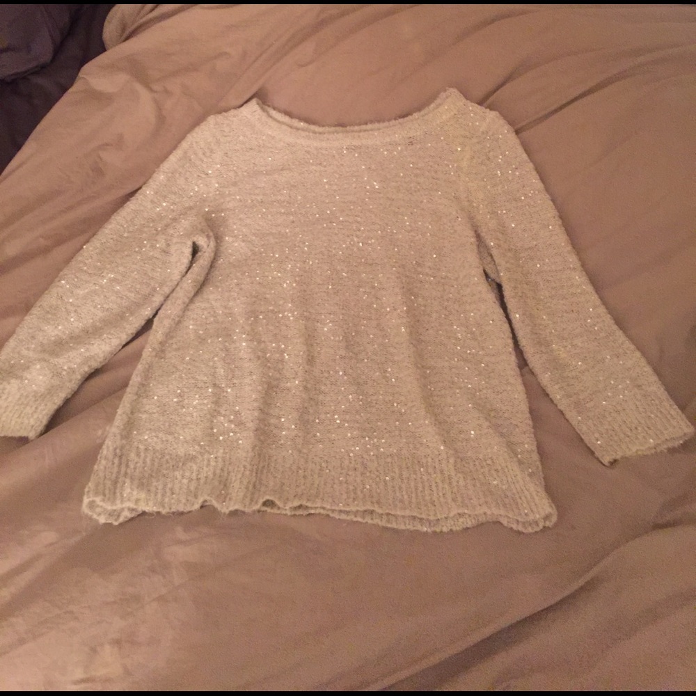 Sparkly 3/4 sleeves sweater