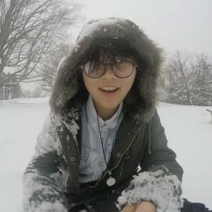 Meet your Posher, Leah