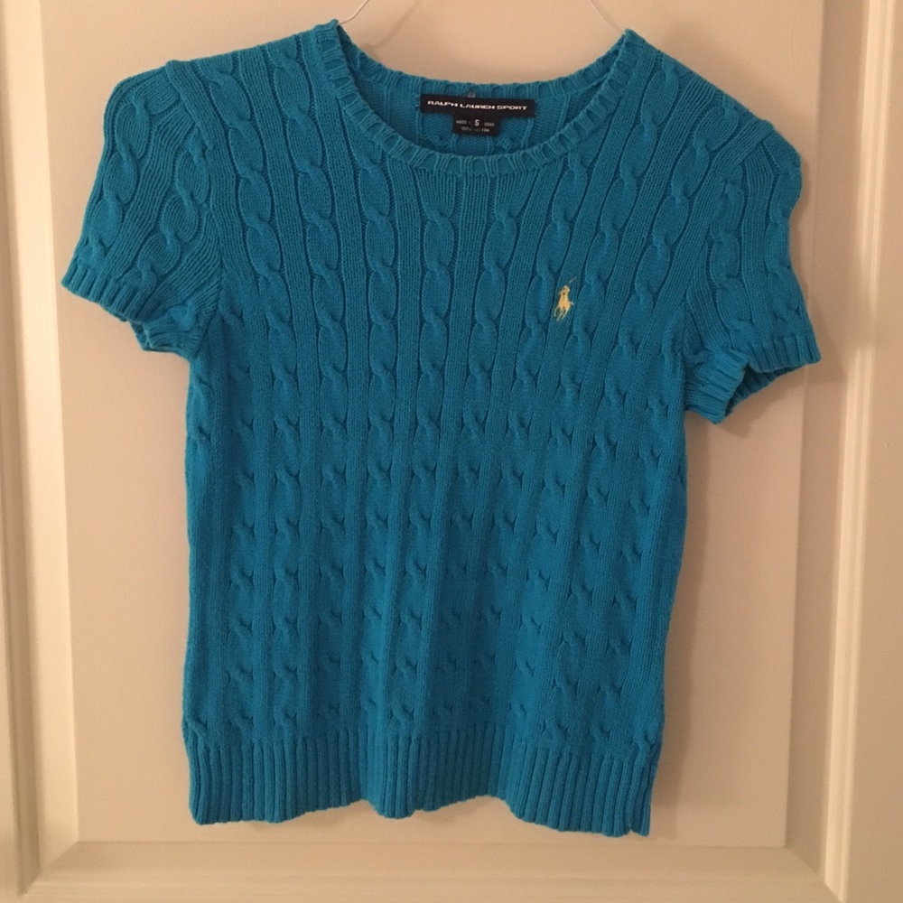 Classic blue shirt sleeved sweater