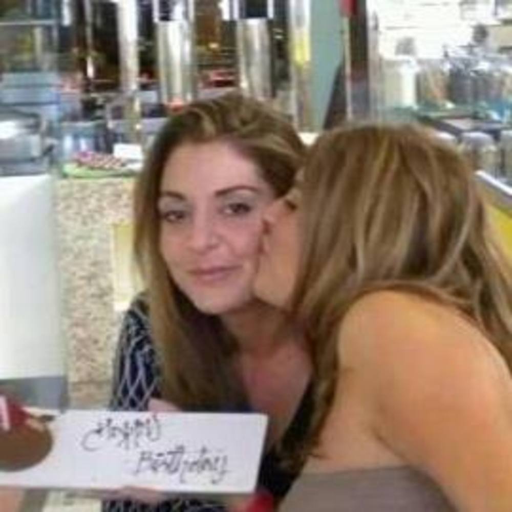 Meet your Posher, Tania