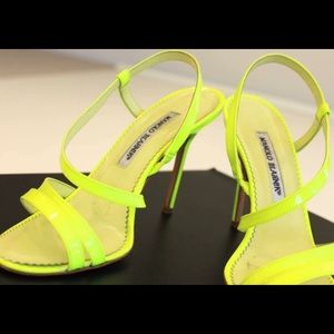 Manolo Blahnik $685 Neon Yellow Patent Yellow