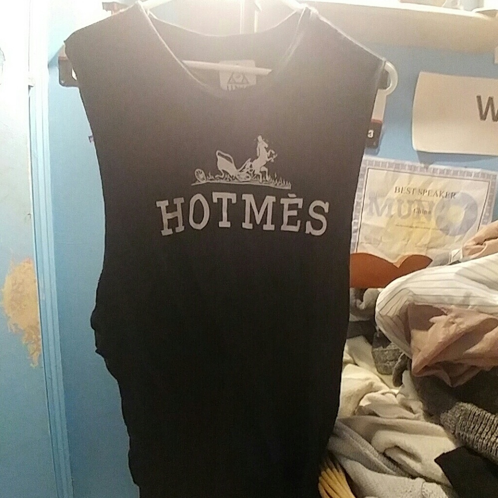 UNIF authentic Hotm?s muscle tank